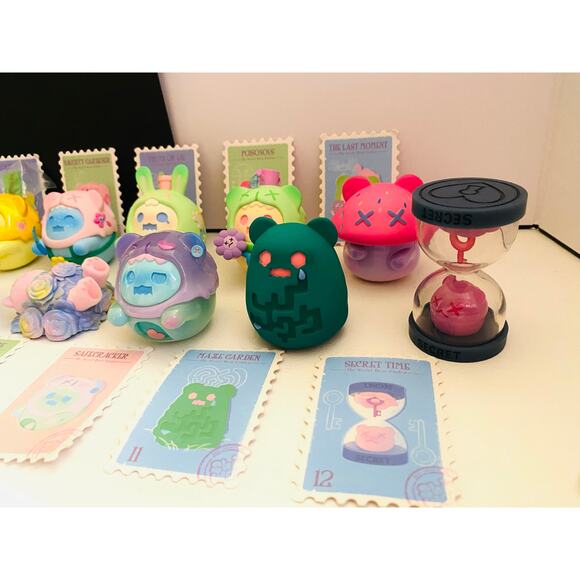 Finding Unicorn x Shinwoo The Secret Bear Garden “Secret Keeper” Blind Box - Picture 3 of 5